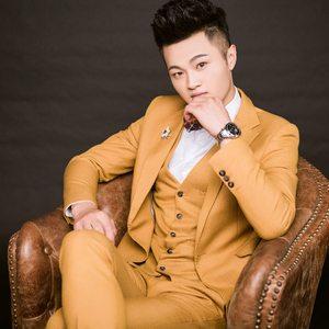 按摩师让少妇高潮喷水
